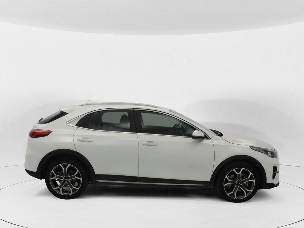 Kia XCeed TECH 1.5 MHEV 160 CV 5P 3