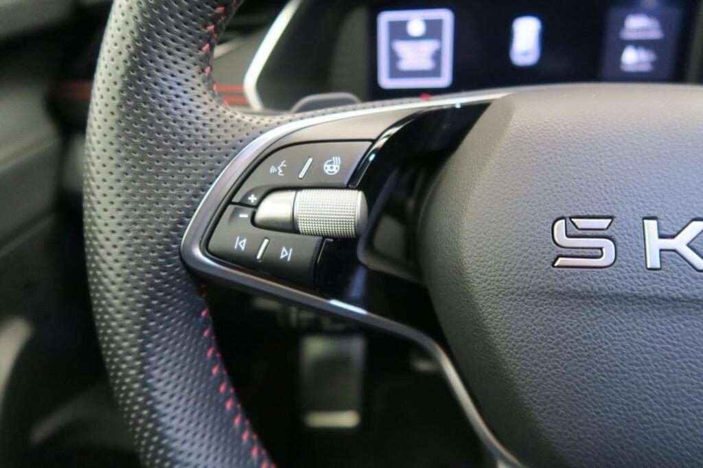 Skoda Octavia COMBI RS 2.0 TSI 265 CV DSG 5P 13