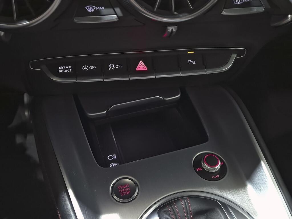 Audi TT 45 TFSI 180kW quatt. S tron B.Line Coupé 26