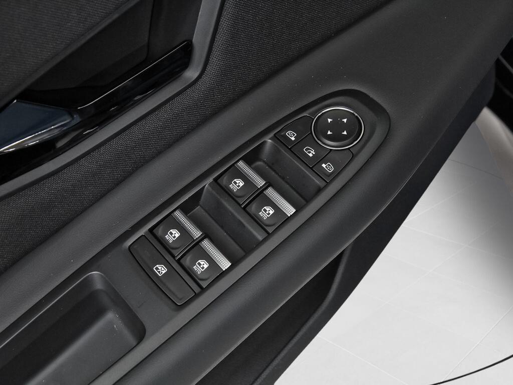 Nissan Micra Standard Range 4x2 N-Connecta 12