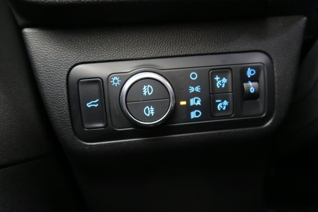 Ford Kuga ST-LINE X 2.5 FHEV 190 CV AUTO 5P 14