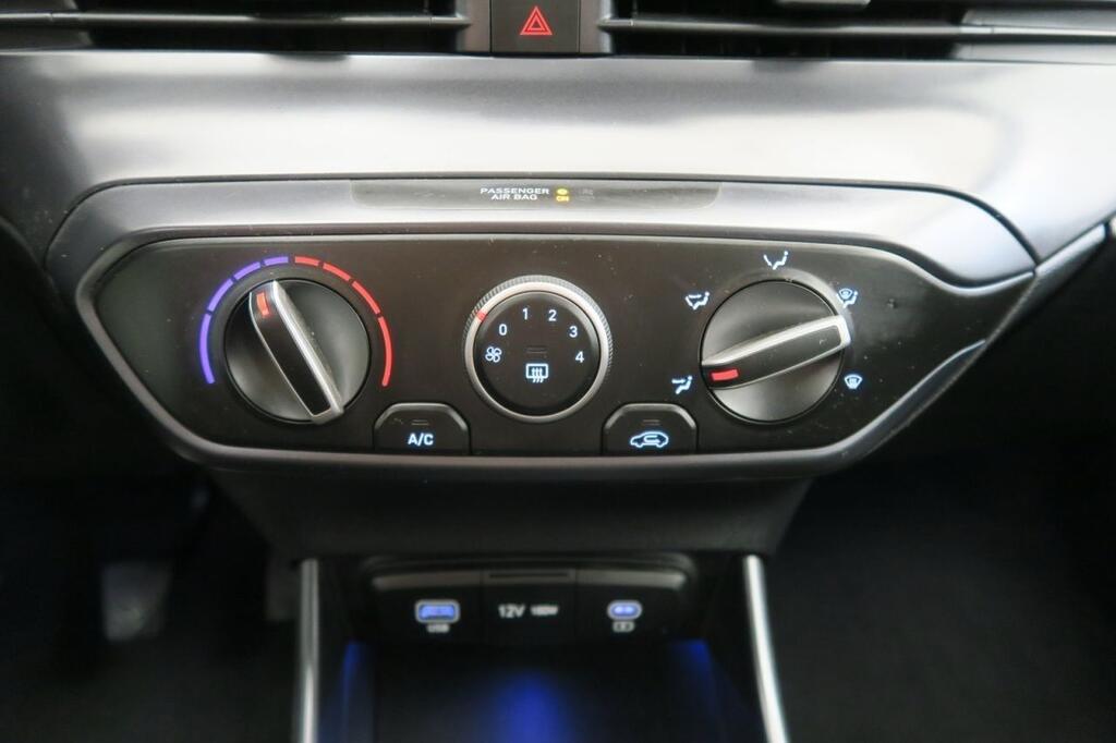 Hyundai i20 1.2 MPI KLASS 84 CV 5P 12