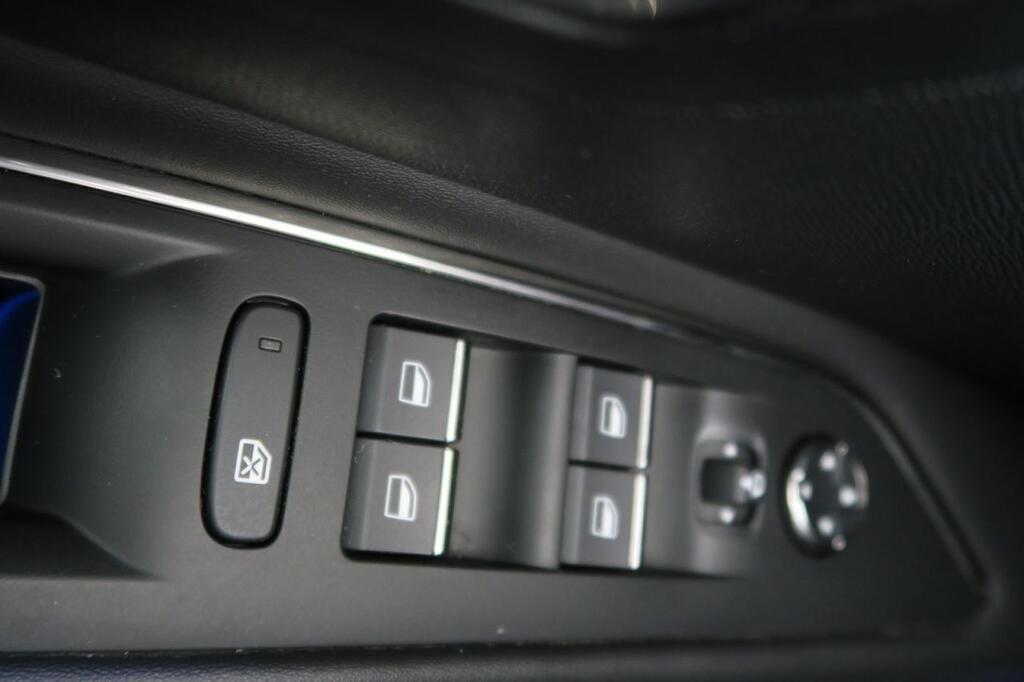 Peugeot 3008 GT 1.5 BLUEHDI 130 CV AUTO 5P 8