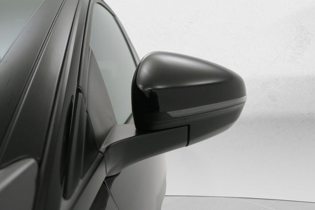 Peugeot 3008 GT 1.5 BLUEHDI 130 CV AUTO 5P 25