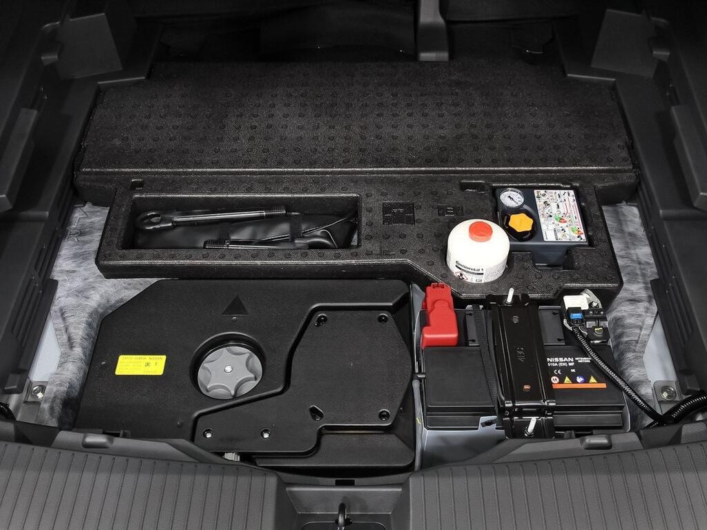 Nissan X-Trail 5pl 1.5 e-4ORCE 158kW 4x4 A/T Acenta 33