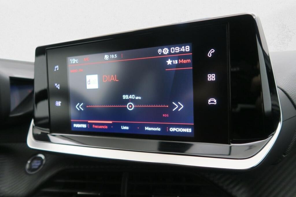 Peugeot 208 PureTech 96kW (130CV) EAT8 GT Line 7