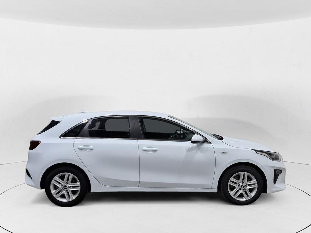 Kia Ceed 1.0 T-GDi 88kW (120CV) Drive 3