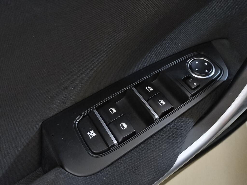 Kia Ceed 1.0 T-GDi 88kW (120CV) Drive 11