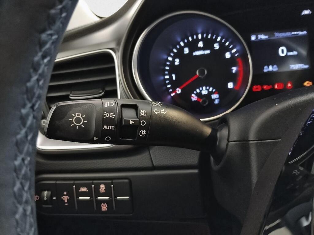 Kia Ceed 1.0 T-GDi 88kW (120CV) Drive 14