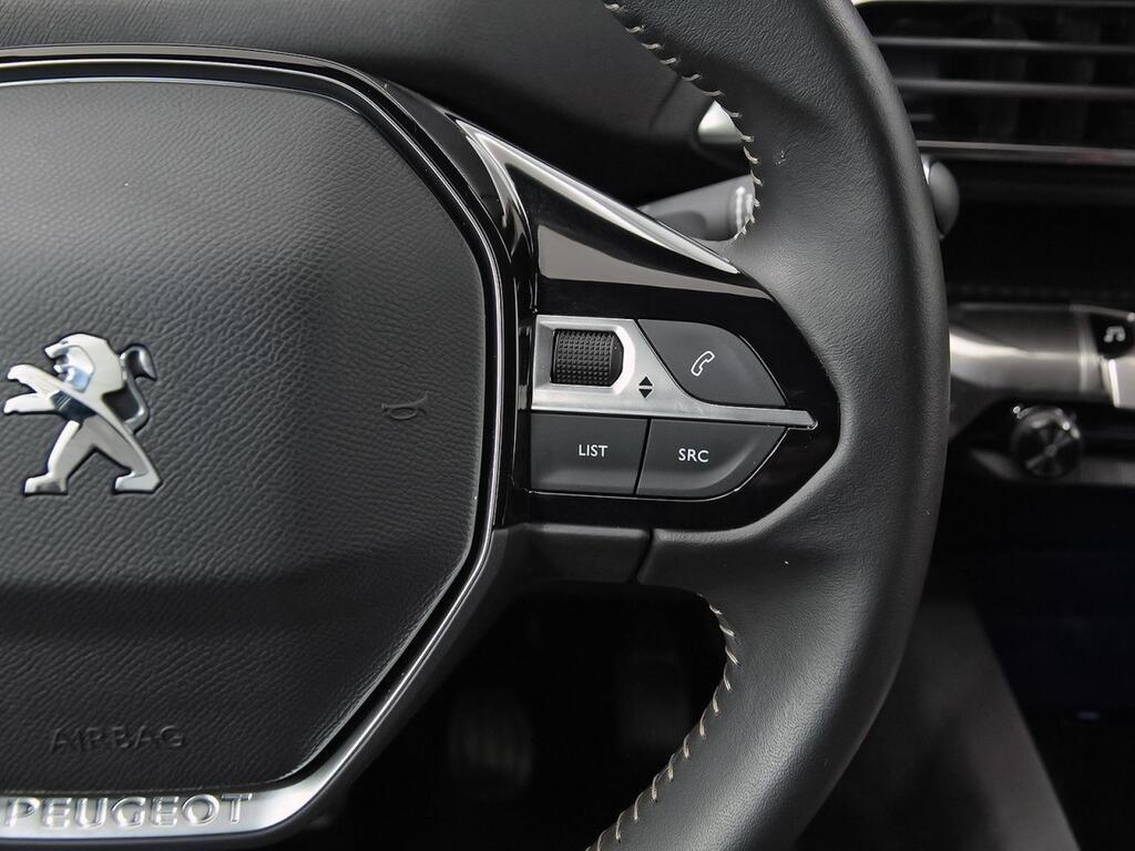 Peugeot 3008 1.2 PureTech 96KW S&S Allure Pack 18