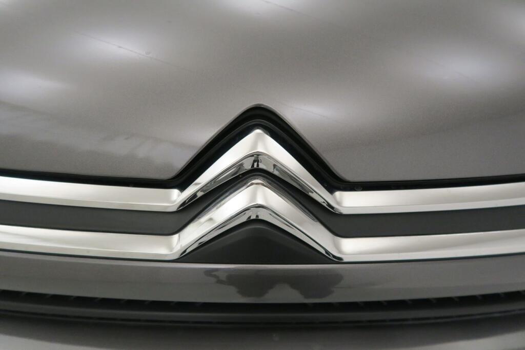 Citroën C4 SHINE 1.2 PURETECH 130 CV S&S 5P 24