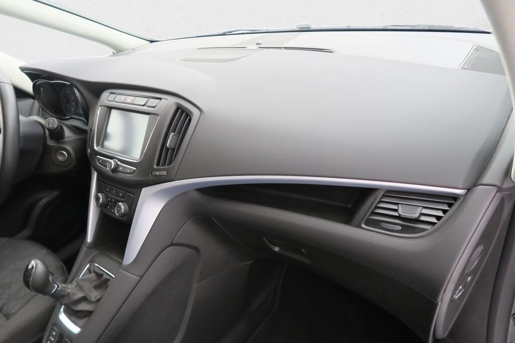 Opel Zafira Tourer 120 ANIVERSARIO 1.6 T 136 CV 5P 7 PLAZAS 17