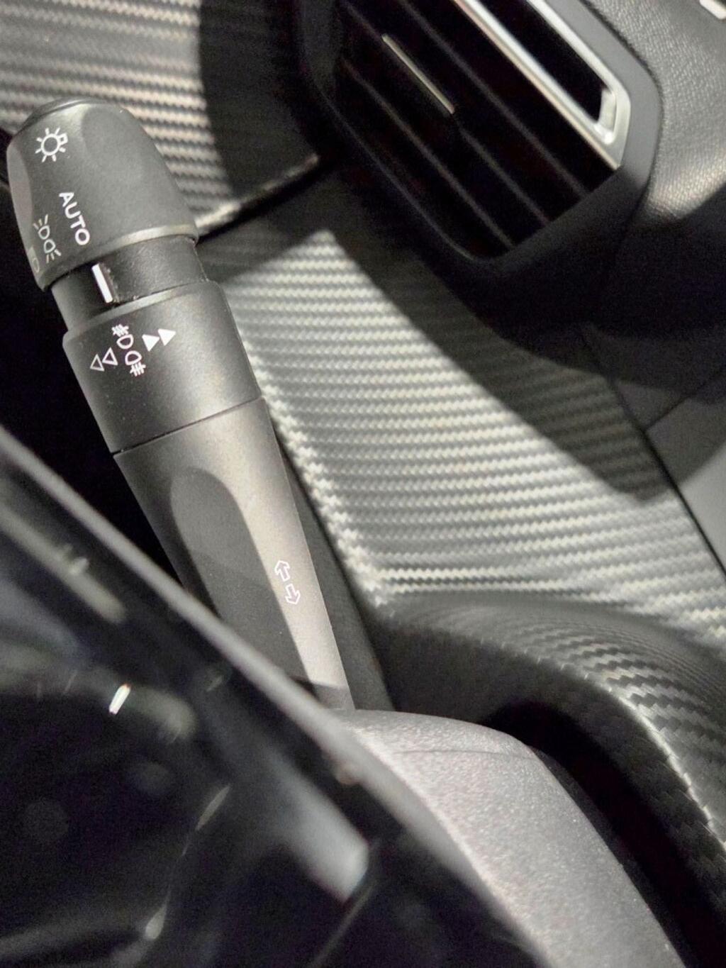 Peugeot 2008 ALLURE 1.2 PURETECH 100CV S&S 6 VEL. MAN 5P 13