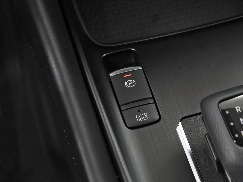 Nissan Qashqai DIG-T 116kW Xtronic N-Style 28