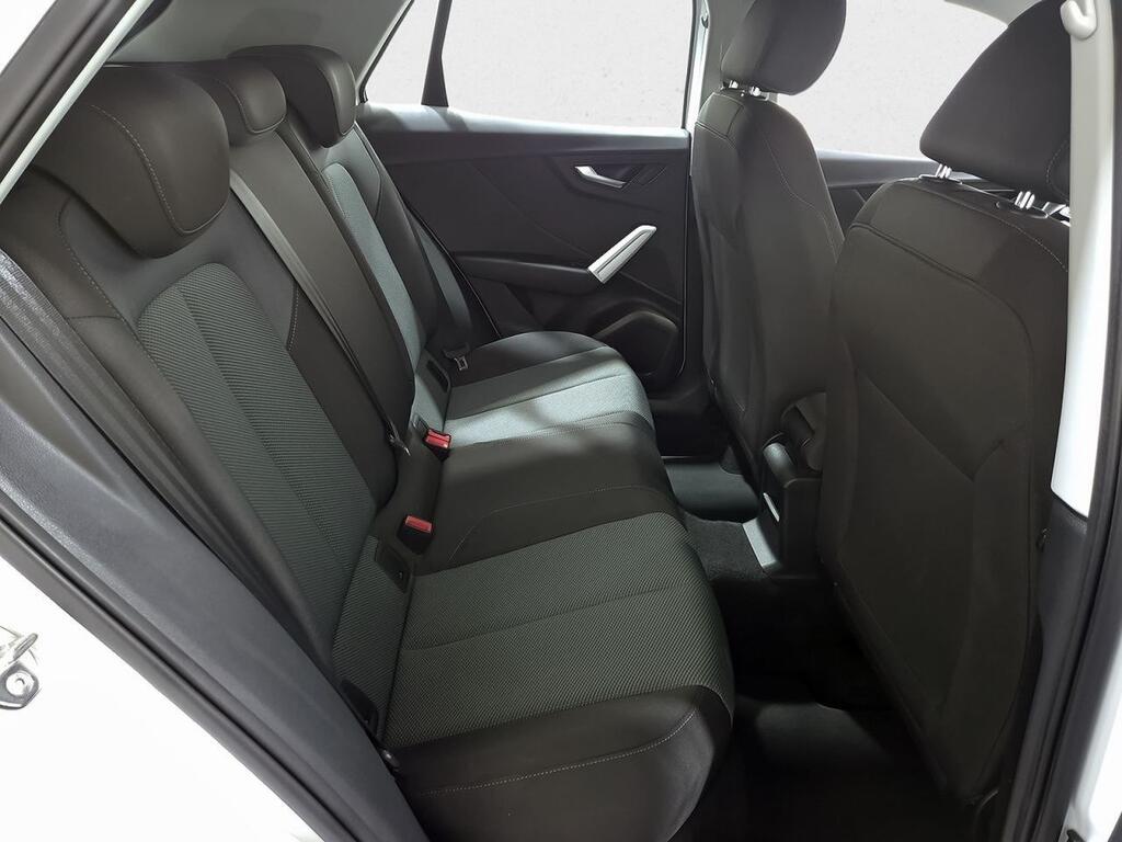 Audi Q2 Design 30 TFSI 85kW (116CV) 8