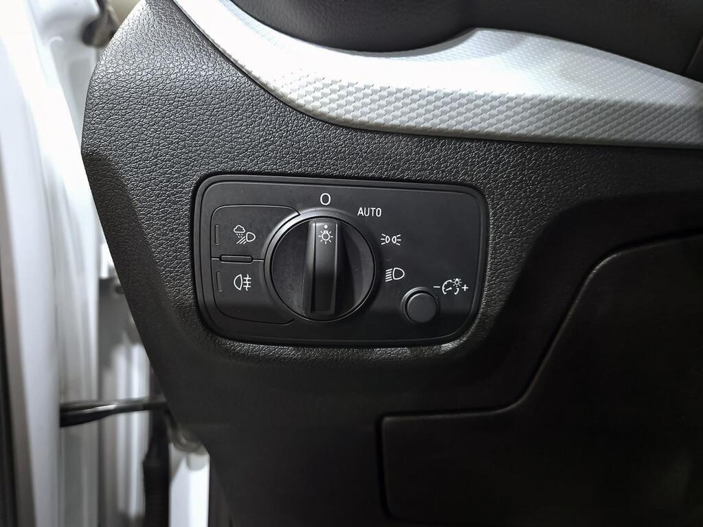 Audi Q2 Design 30 TFSI 85kW (116CV) 13