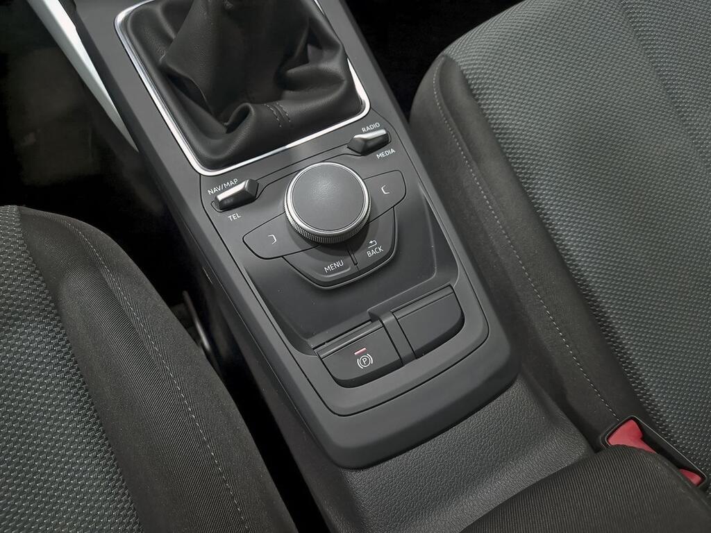 Audi Q2 Design 30 TFSI 85kW (116CV) 26