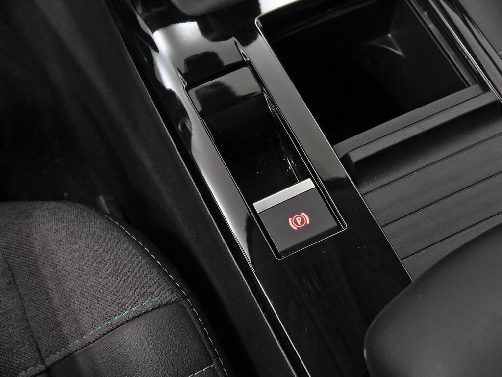 Citroën C4 PureTech 130 S&S 6v Shine 30