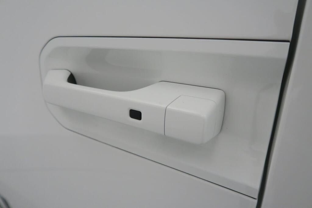 Kia PV5 Passenger Furgoneta BEV 71KWH L2H1 PLUS AUTO 163 4P 26