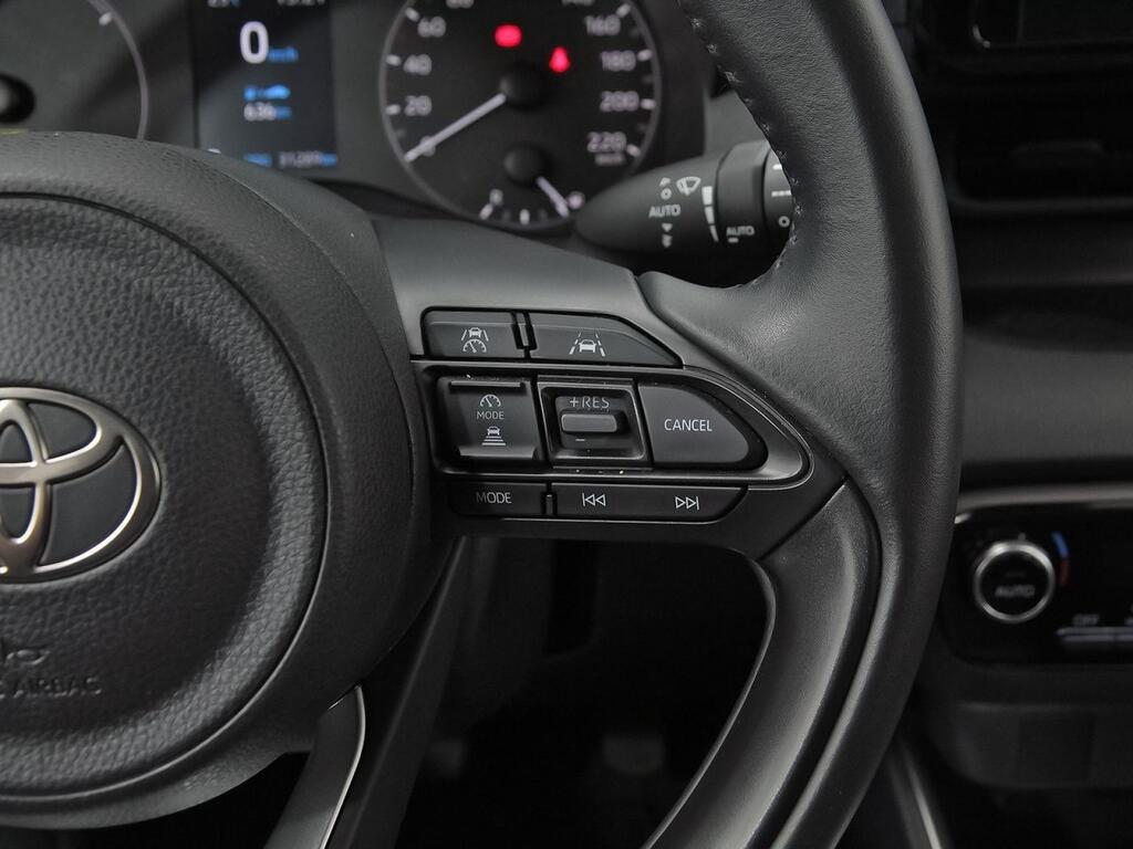 Toyota Yaris ACTIVE PLUS 1.5 VVT-I HEV 116 CV 5P 9