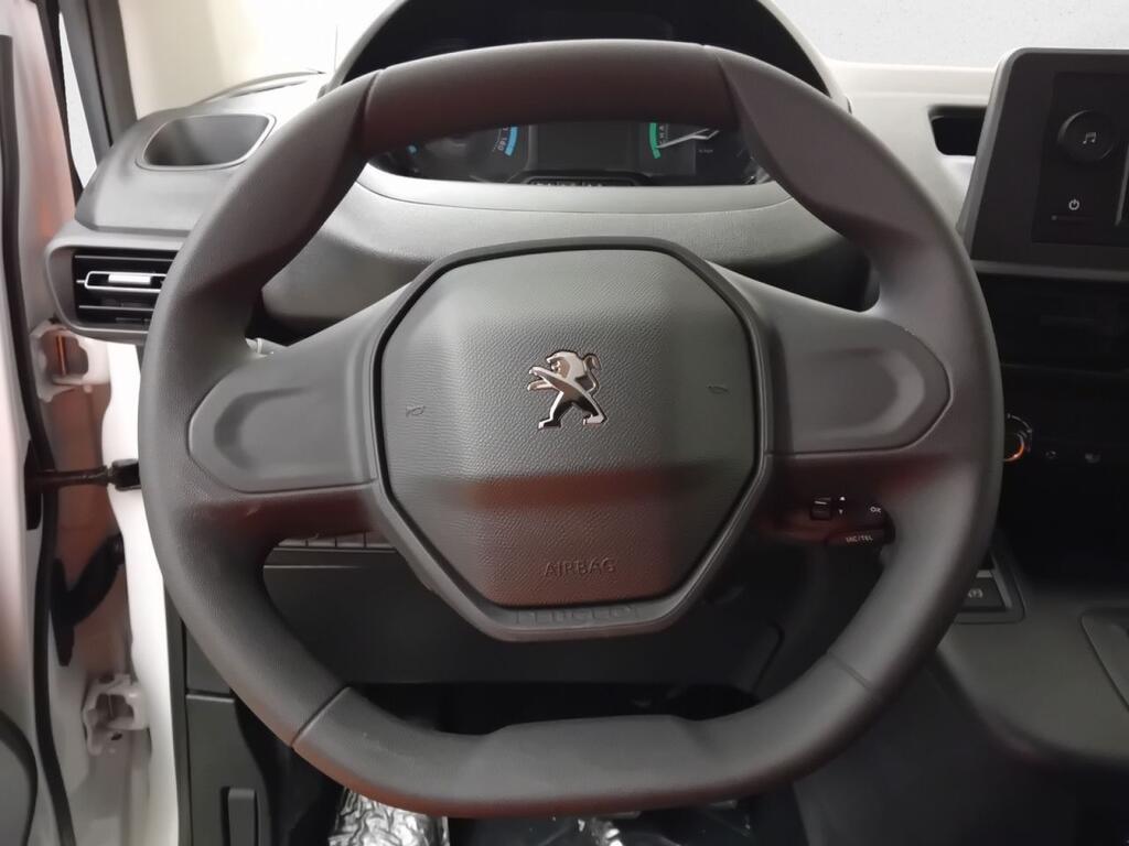 Peugeot Partner E-PARTNER FG STANDARD 800 KG BEV (100KW) 136CV 4