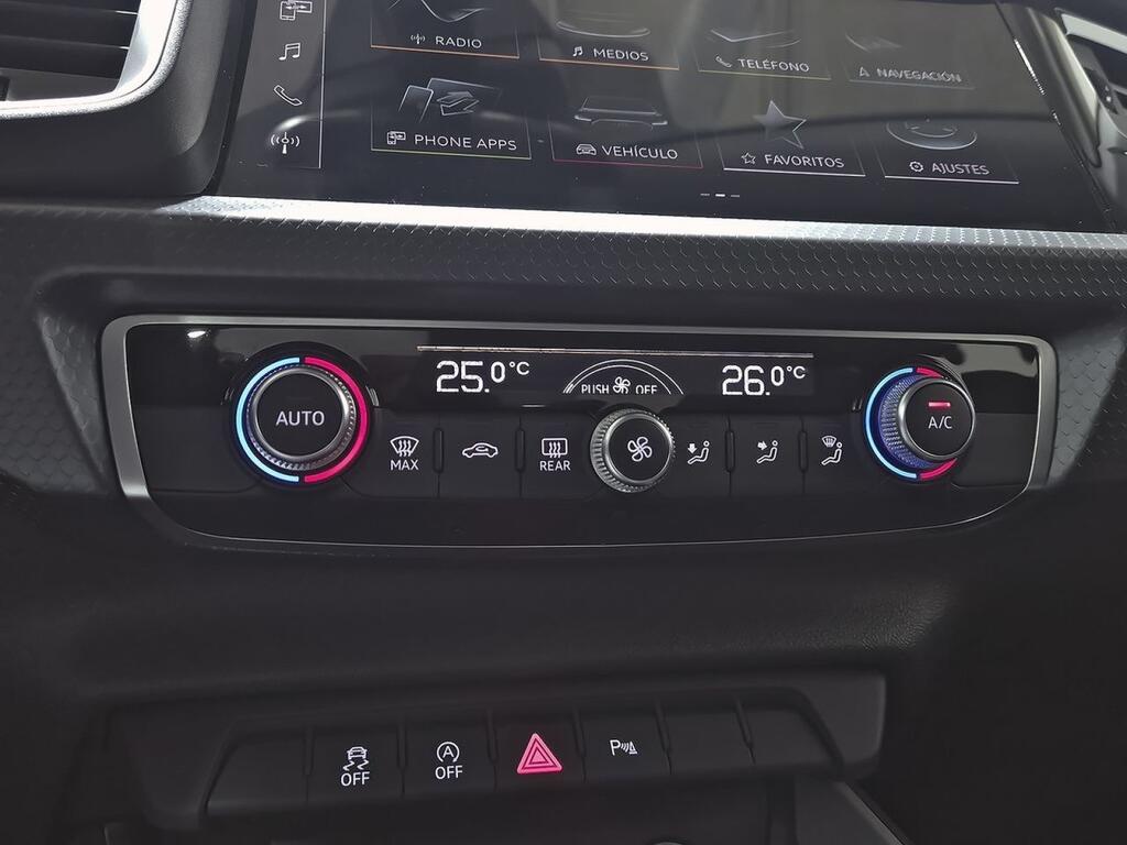 Audi A1 Sportback Adrenalin 30 TFSI 81kW S tron 26