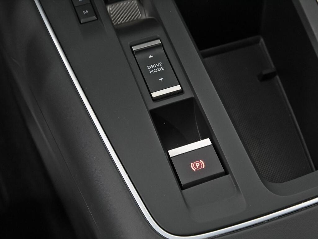 Citroën C5 Aircross HYBRID 100kW (136CV) e-DCS6 Plus 31