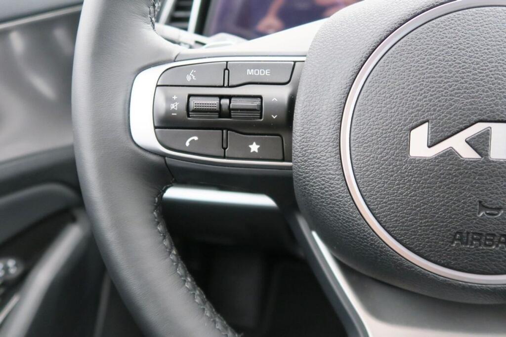 Kia Sportage 1.6 T-GDi PHEV Tech 4X4 (17″) 13