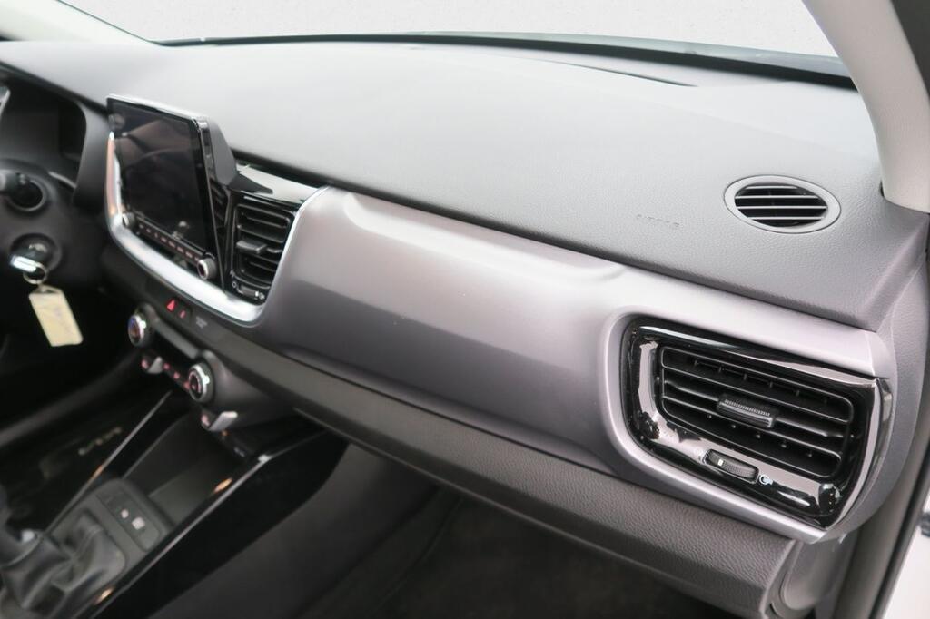 Kia Stonic SUV 1.0 T-GDI MHEV IMT 74KW DRIVE 100 5P 14