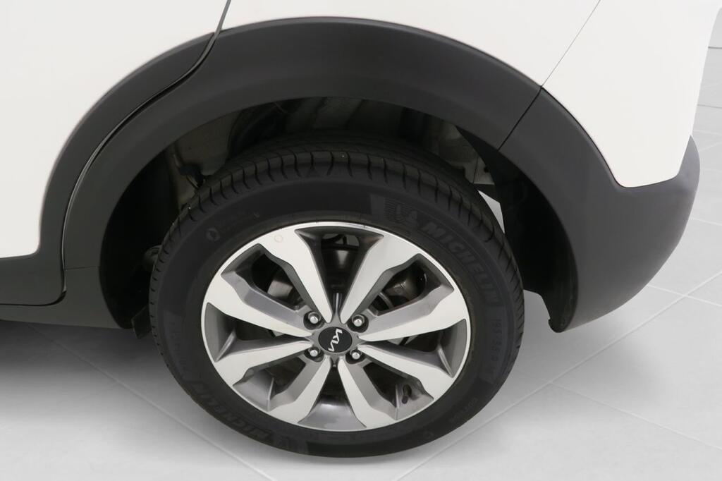 Kia Stonic SUV 1.0 T-GDI MHEV IMT 74KW DRIVE 100 5P 22