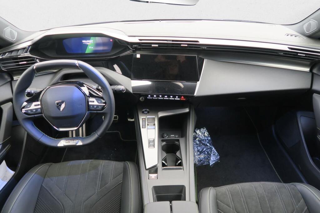 Peugeot 408 408 GT Puretech 130 EAT8 13