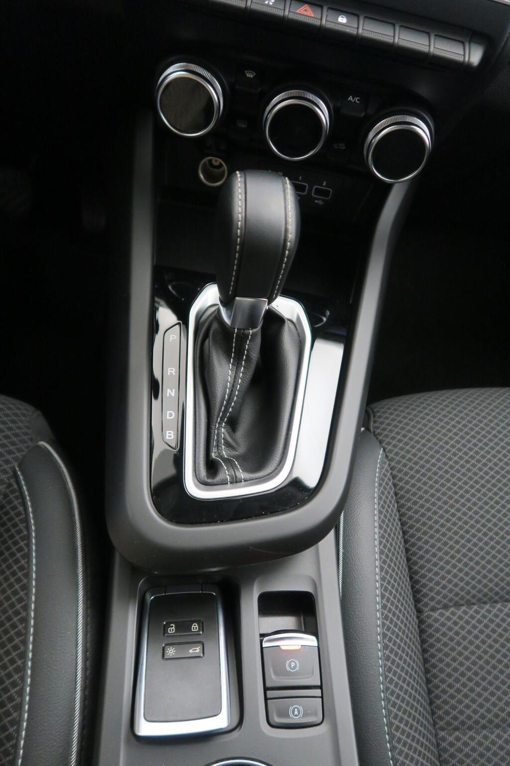 Renault Arkana 1.6 E-TECH ZEN 145 CV 5P 11