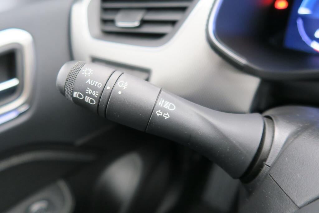 Renault Arkana 1.6 E-TECH ZEN 145 CV 5P 13