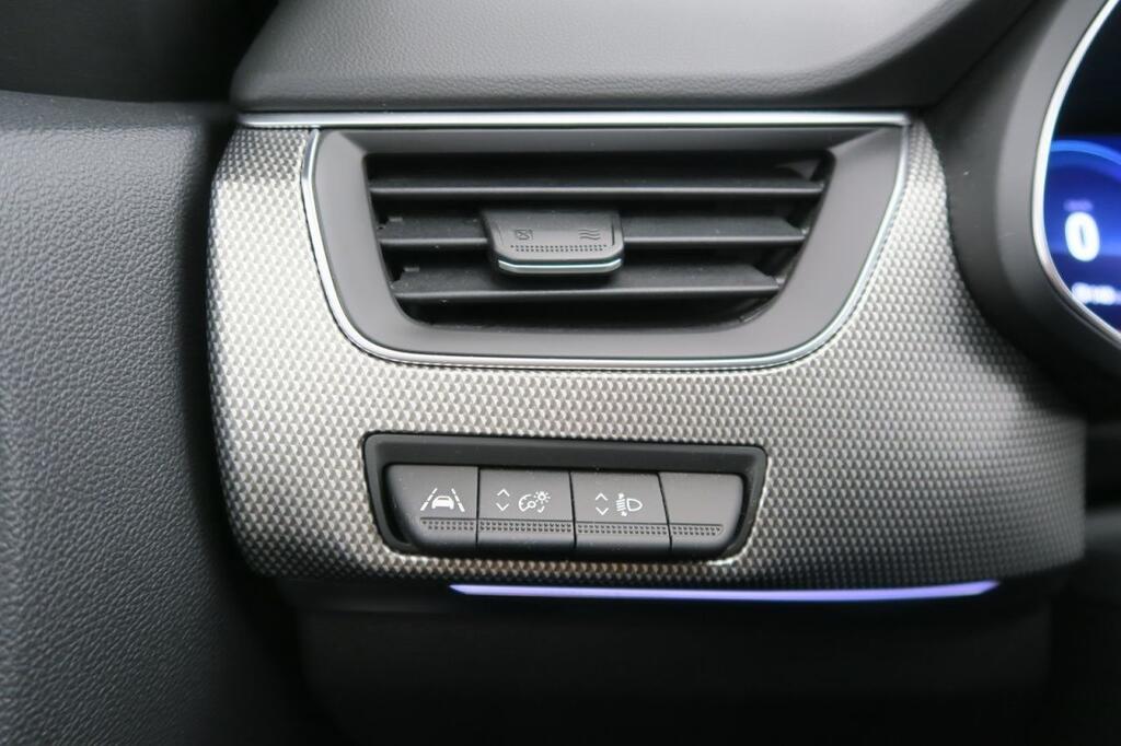 Renault Arkana 1.6 E-TECH ZEN 145 CV 5P 12