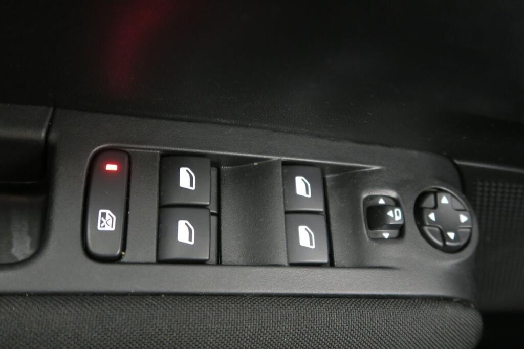 Citroën C3 Aircross 1.5 BLUEHDI SHINE PACK 120 CV AUTO 5P 11