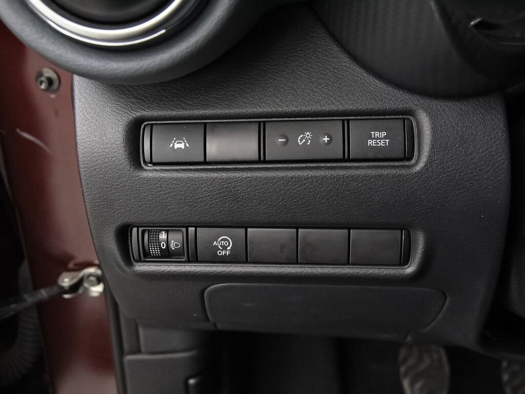 Nissan Juke DIG-T 84 kW (114 CV) 6M/T N-Connecta 11