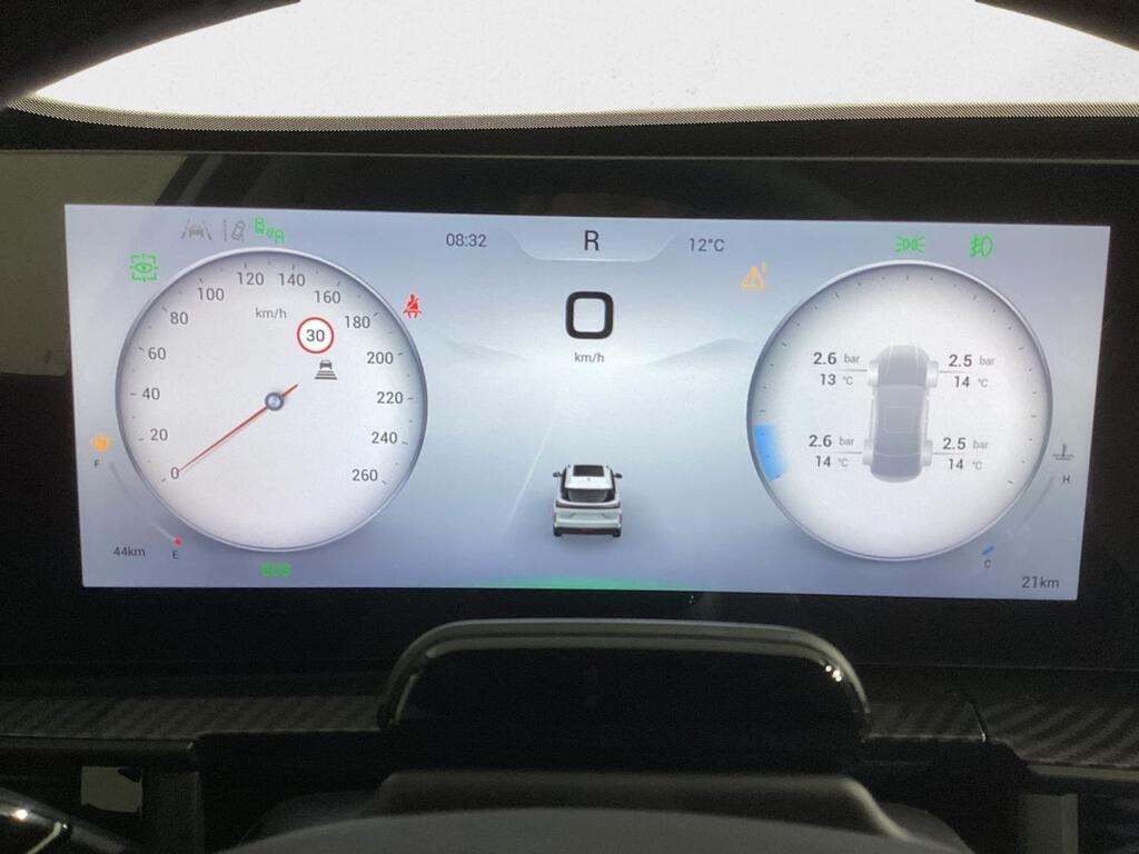 Ebro S700 1.6 TGDI Luxury 7 DCT 15