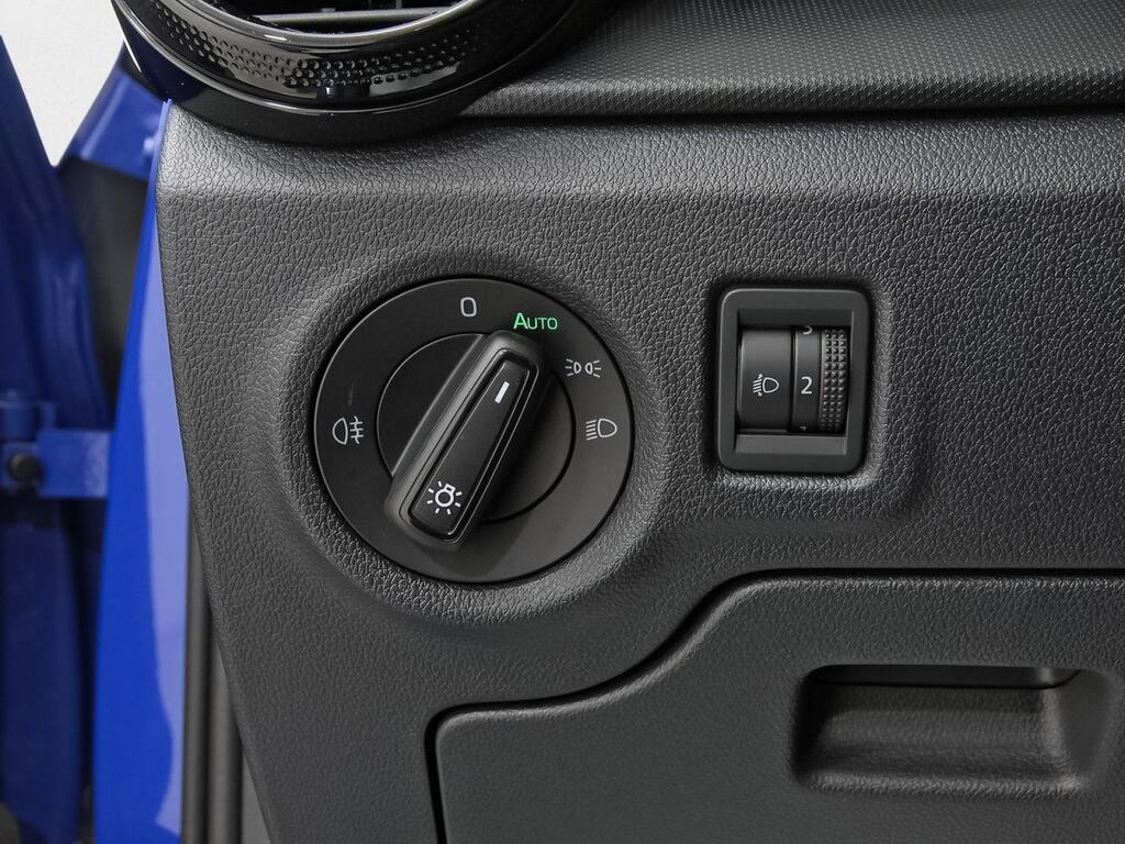 Skoda Fabia 1.0 TSI 70KW (95CV) Essence 11