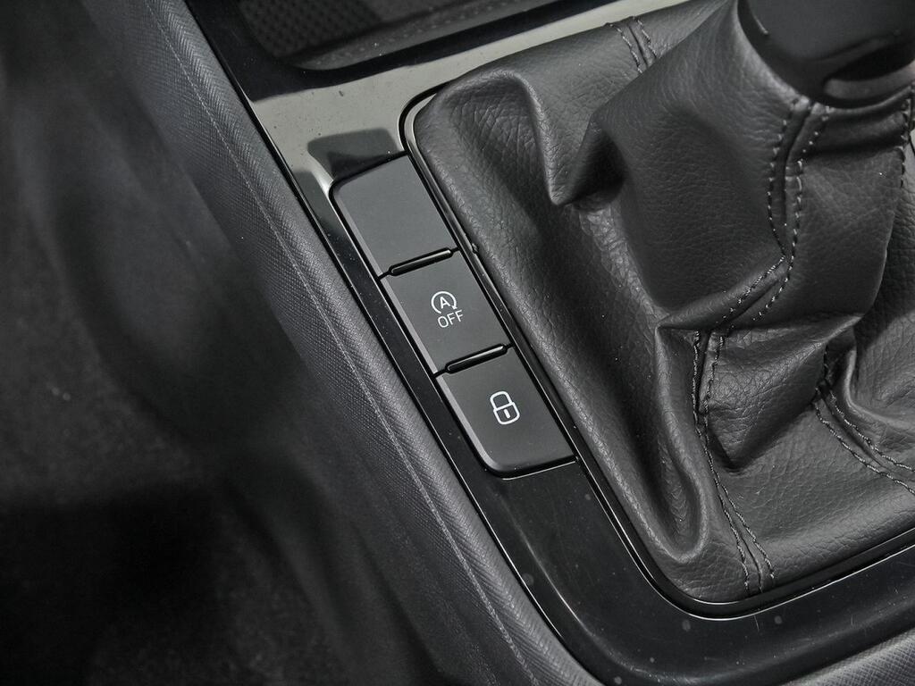 Skoda Fabia 1.0 TSI 70KW (95CV) Essence 25