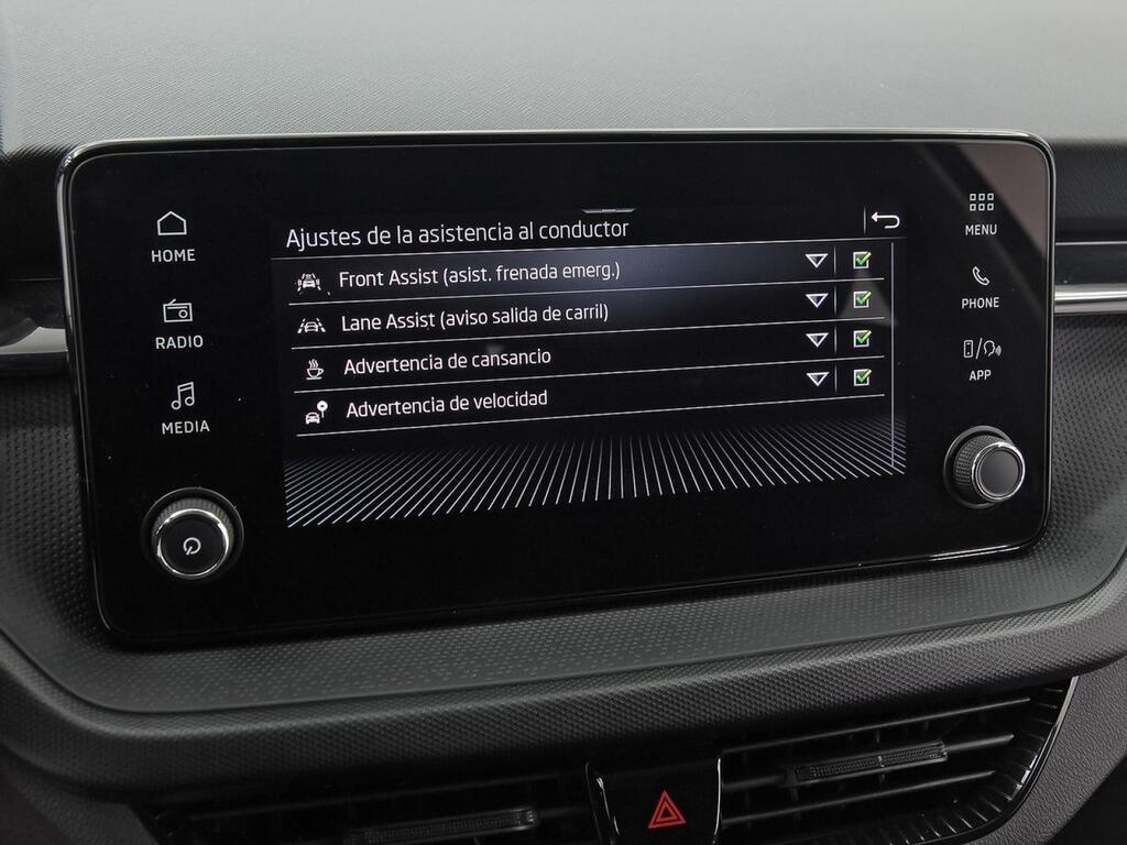 Skoda Fabia 1.0 TSI 70KW (95CV) Essence 23