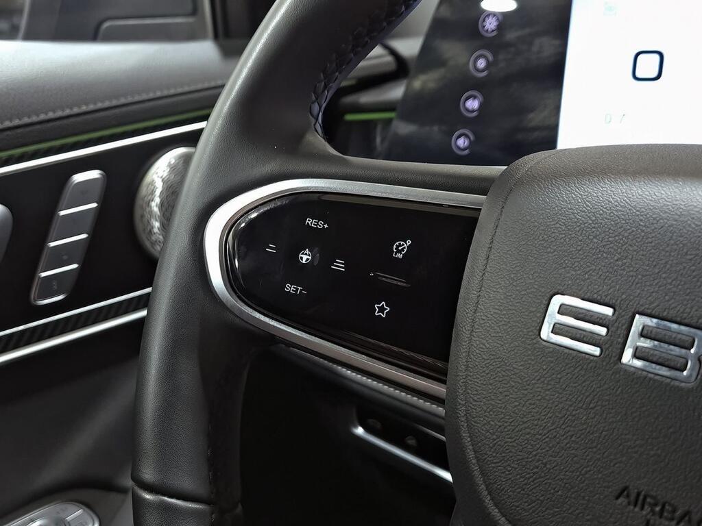 Ebro S700 1.6 TGDI Luxury 7 DCT 18