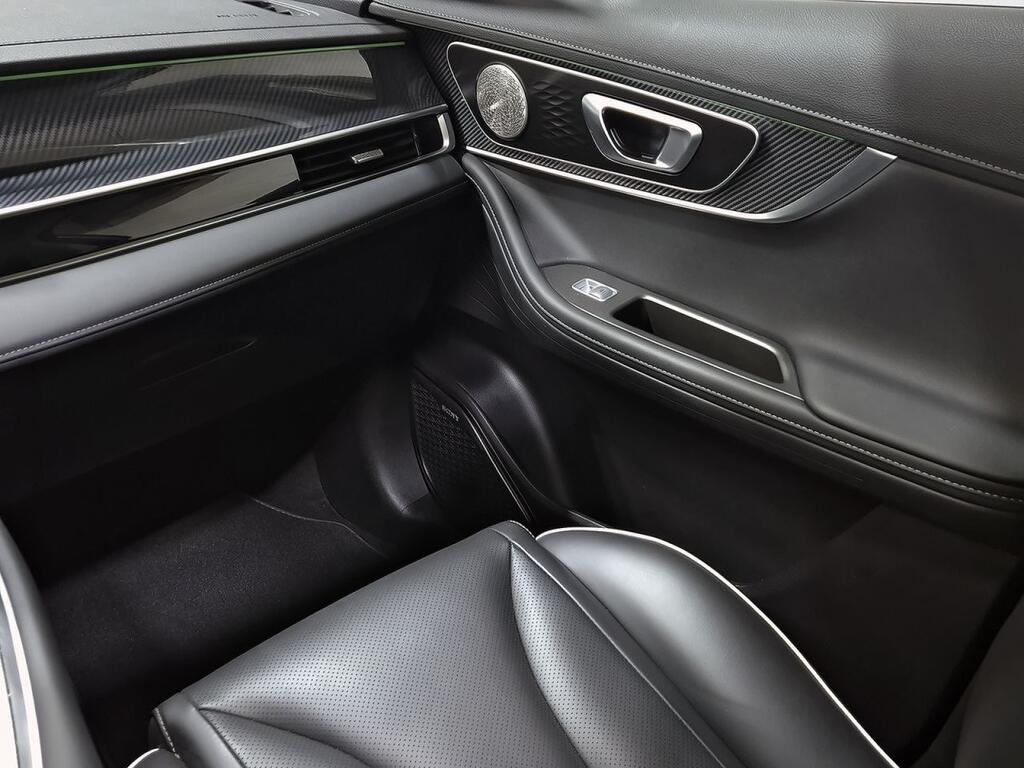 Ebro S700 1.6 TGDI Luxury 7 DCT 36