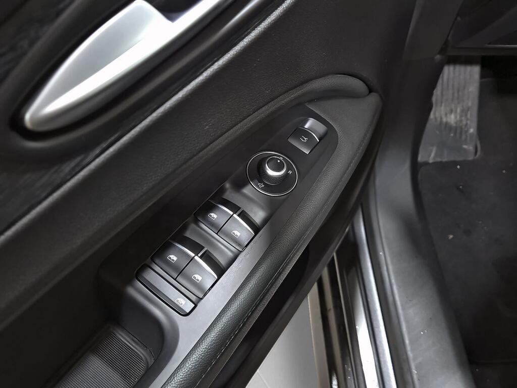 Alfa Romeo Stelvio 2.2 Diesel 118kW (160cv) SUPER RWD 11