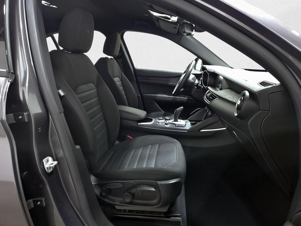 Alfa Romeo Stelvio 2.2 Diesel 118kW (160cv) SUPER RWD 7