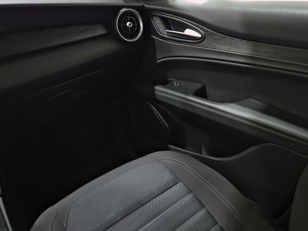 Alfa Romeo Stelvio 2.2 Diesel 118kW (160cv) SUPER RWD 34