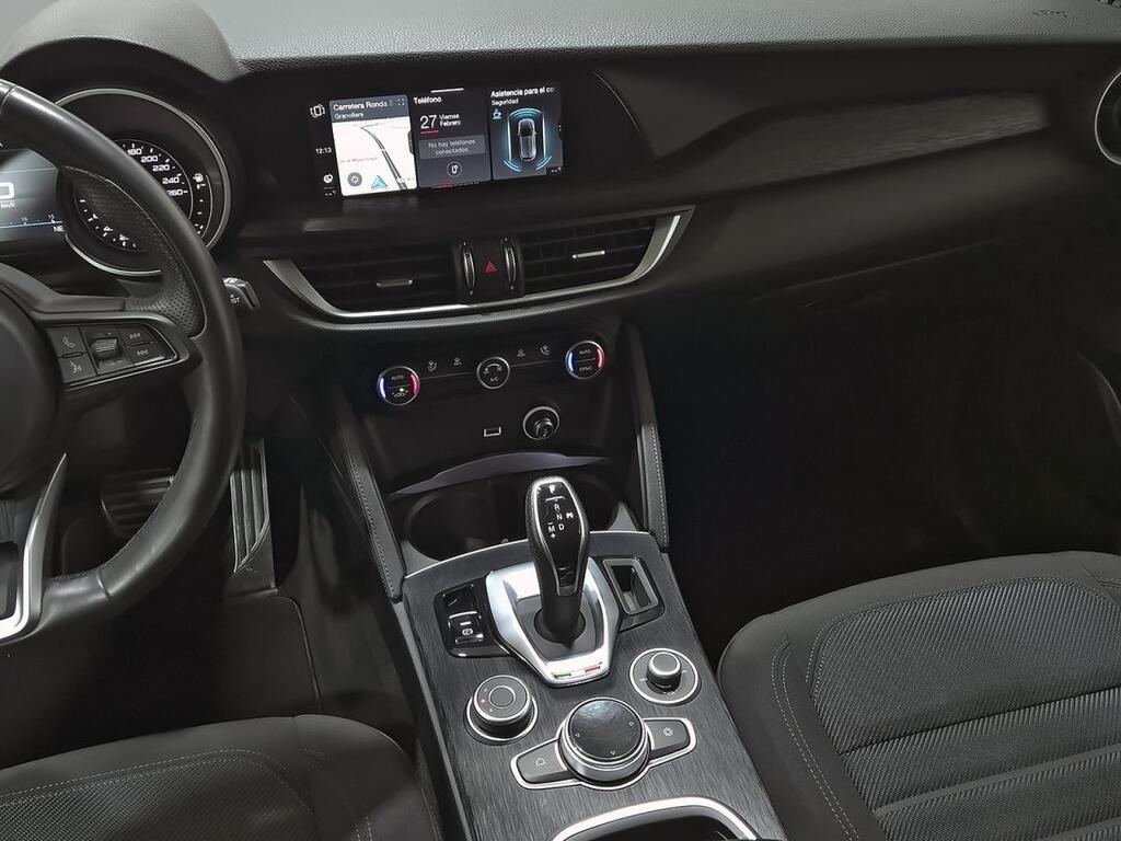 Alfa Romeo Stelvio 2.2 Diesel 118kW (160cv) SUPER RWD 33