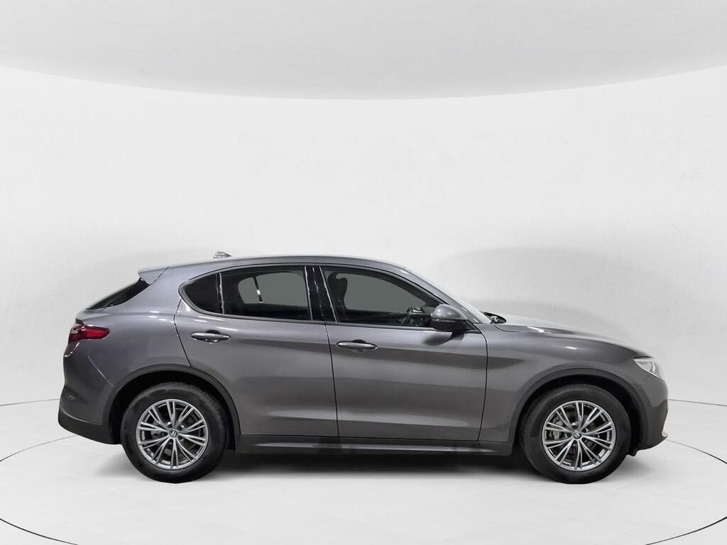 Alfa Romeo Stelvio 2.2 Diesel 118kW (160cv) SUPER RWD 3