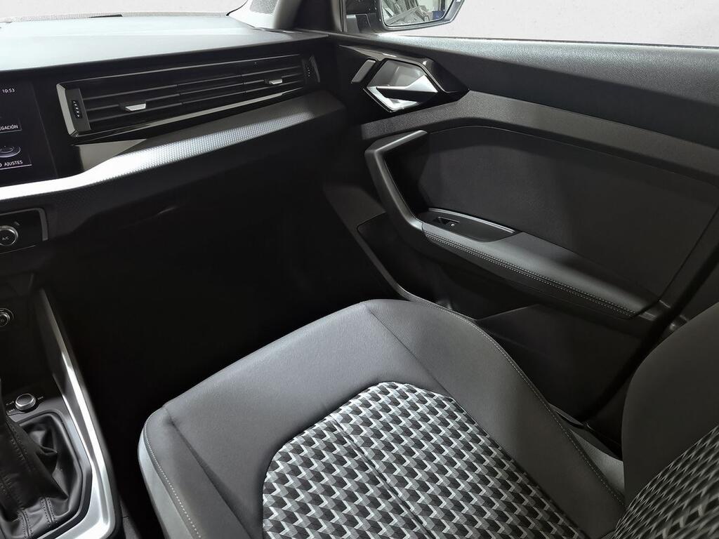 Audi A1 Sportback Adrenalin 30 TFSI 81kW S tron 31