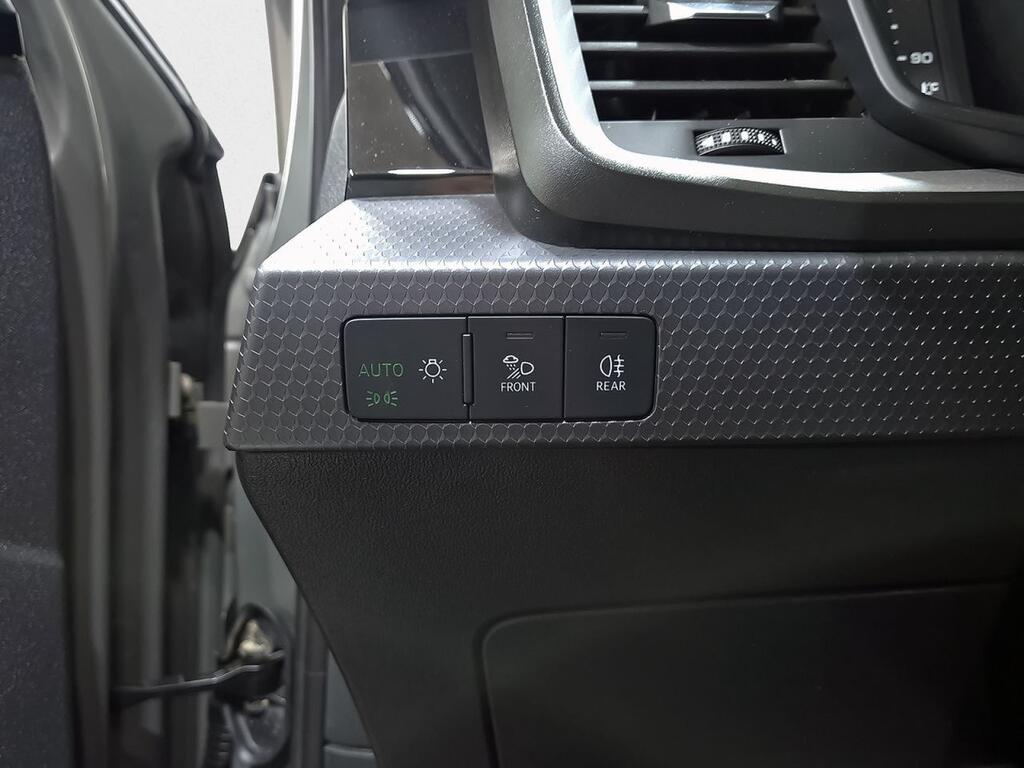 Audi A1 Sportback Adrenalin 30 TFSI 81kW S tron 13