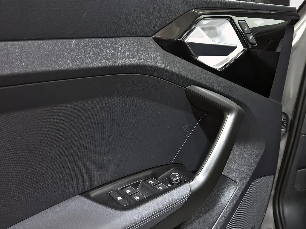 Audi A1 Sportback Adrenalin 30 TFSI 81kW S tron 12